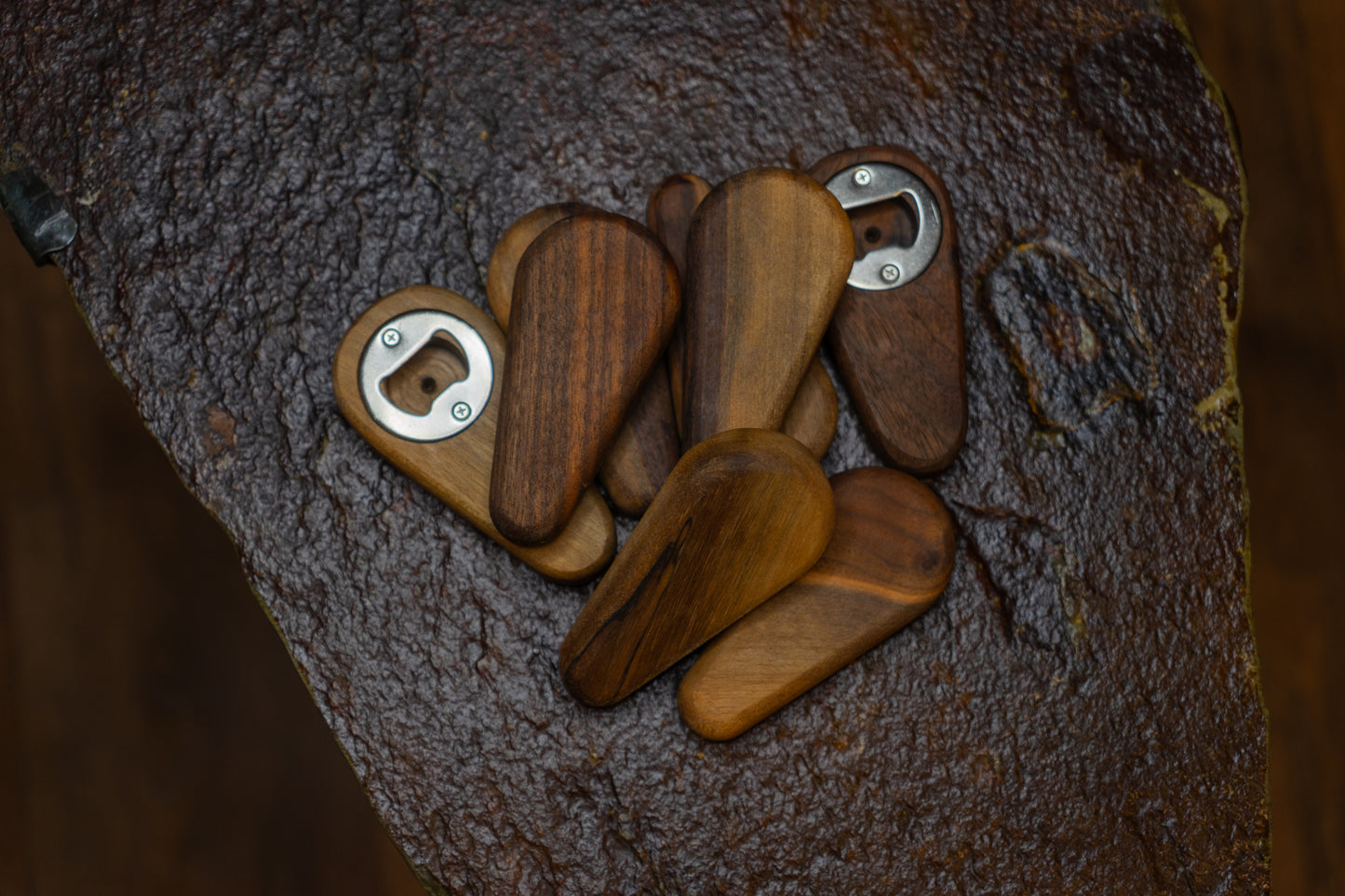 Plain bottle openers