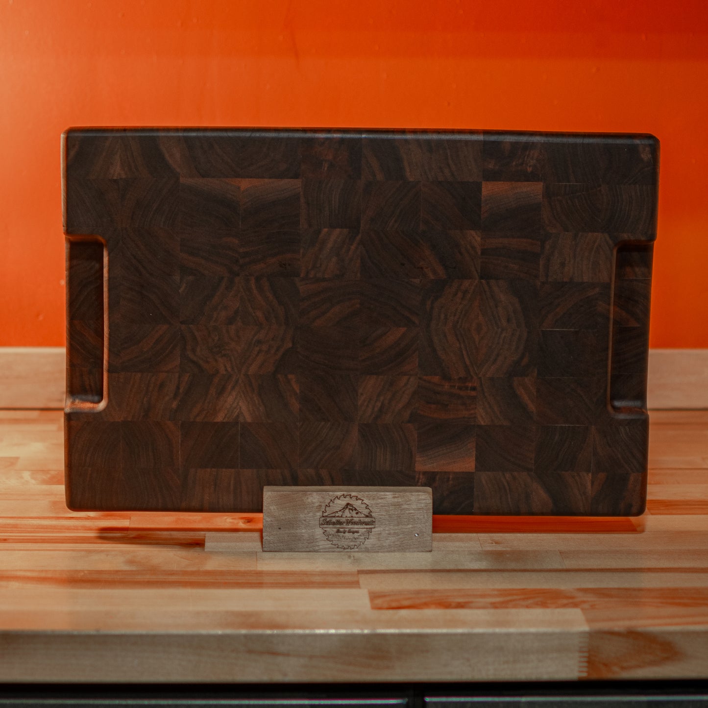 Walnut End grain cutting board